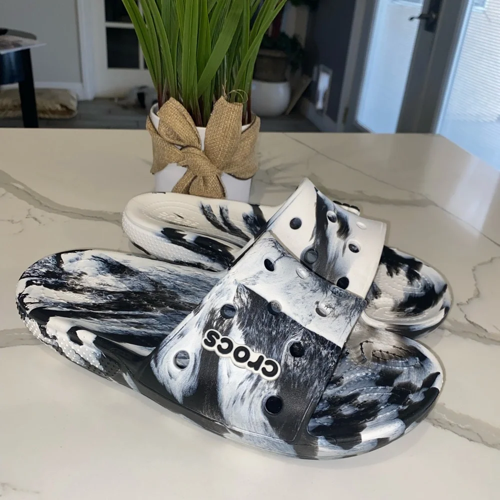 Crocs Classic Marbled Slide Sandals Clog Tie Dye White Black Men’s 7